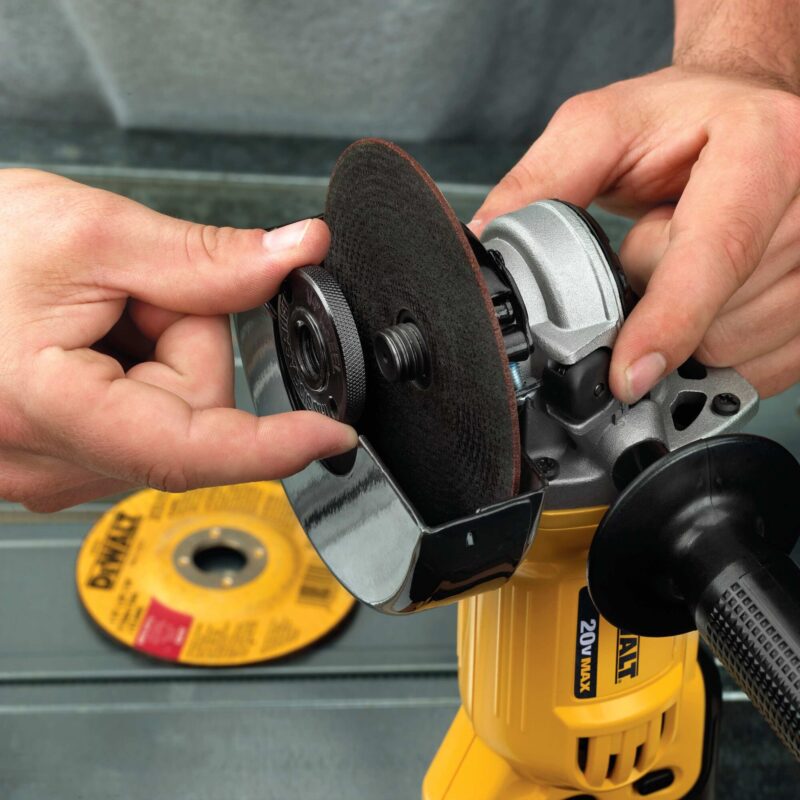 Outil Dewalt DCG412