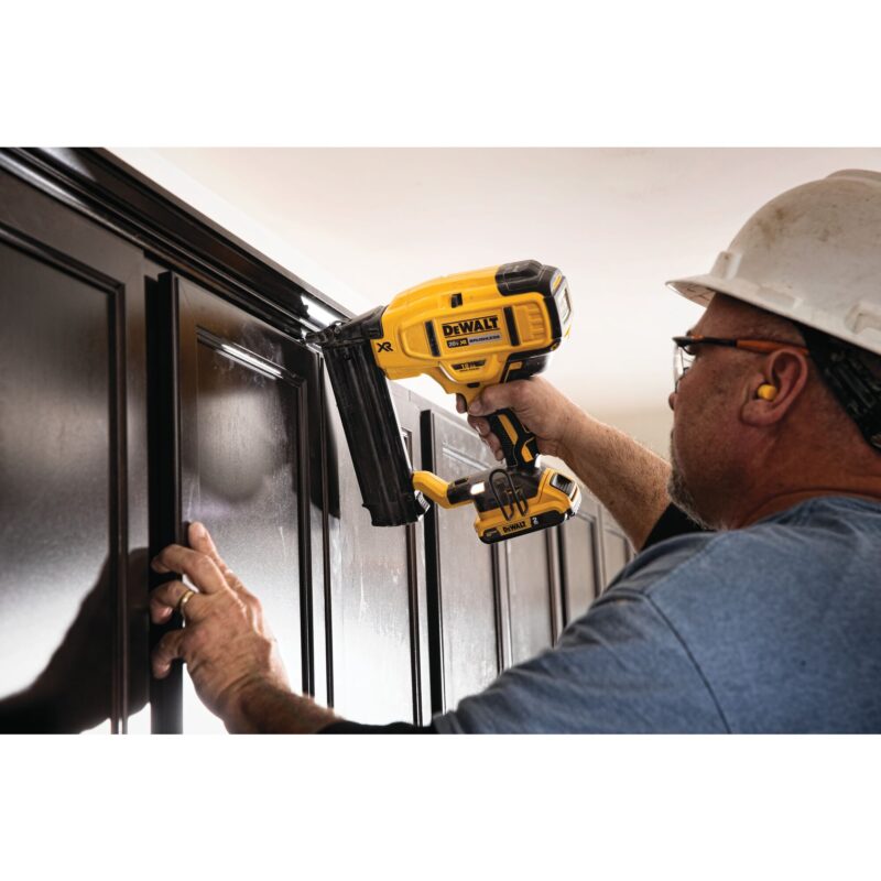 Outil Dewalt DCN680B