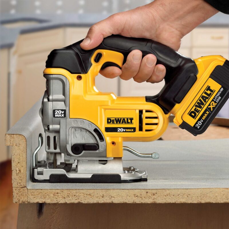 Outil Dewalt DCS331B