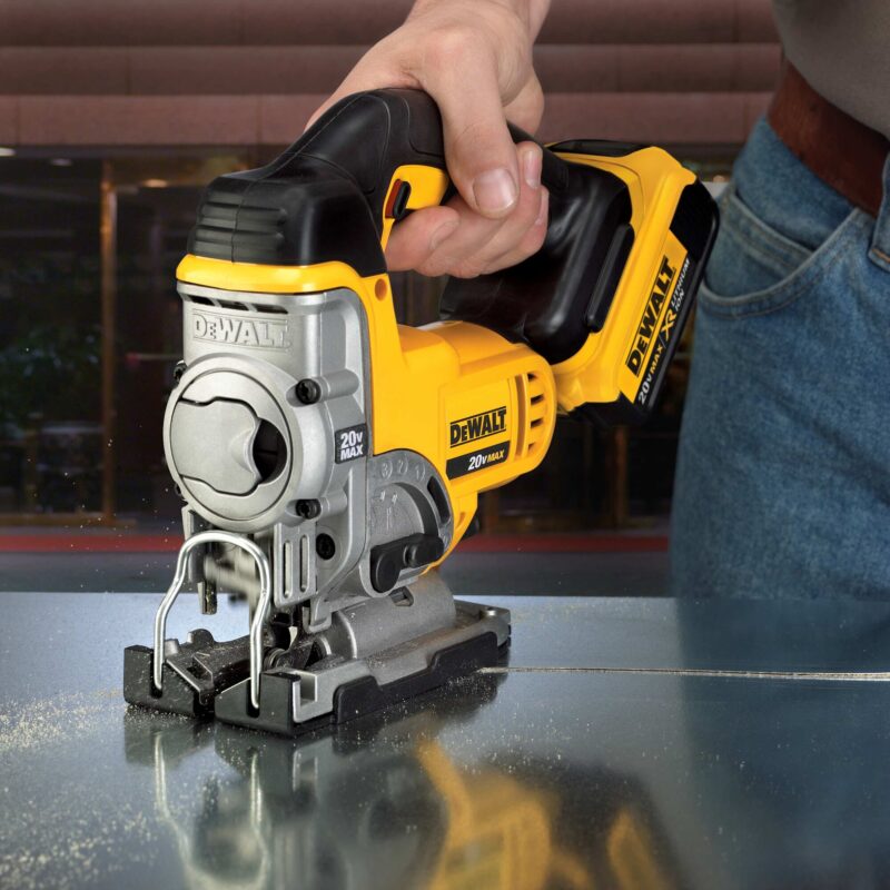 Outil Dewalt DCS331B