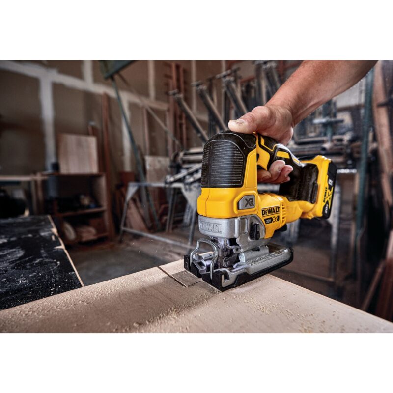 Outil Dewalt DCS334B