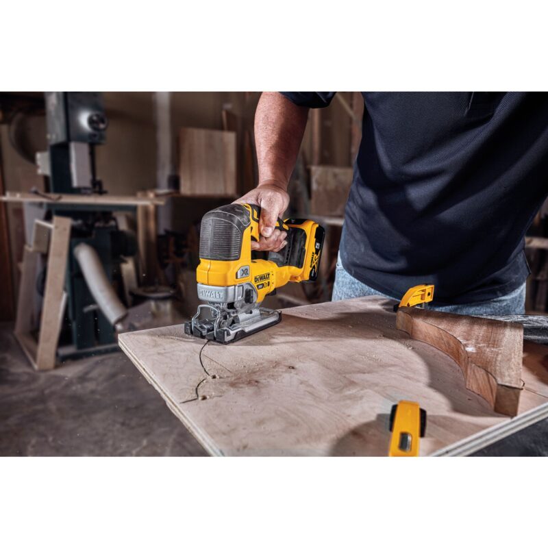 Outil Dewalt DCS334B