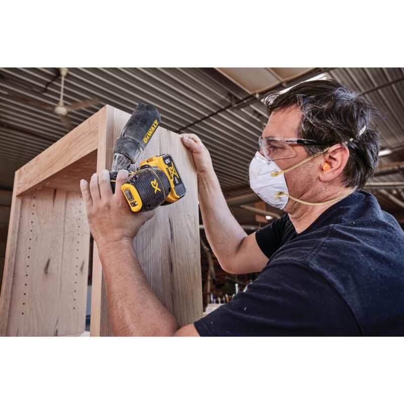 Outil Dewalt DCW210B