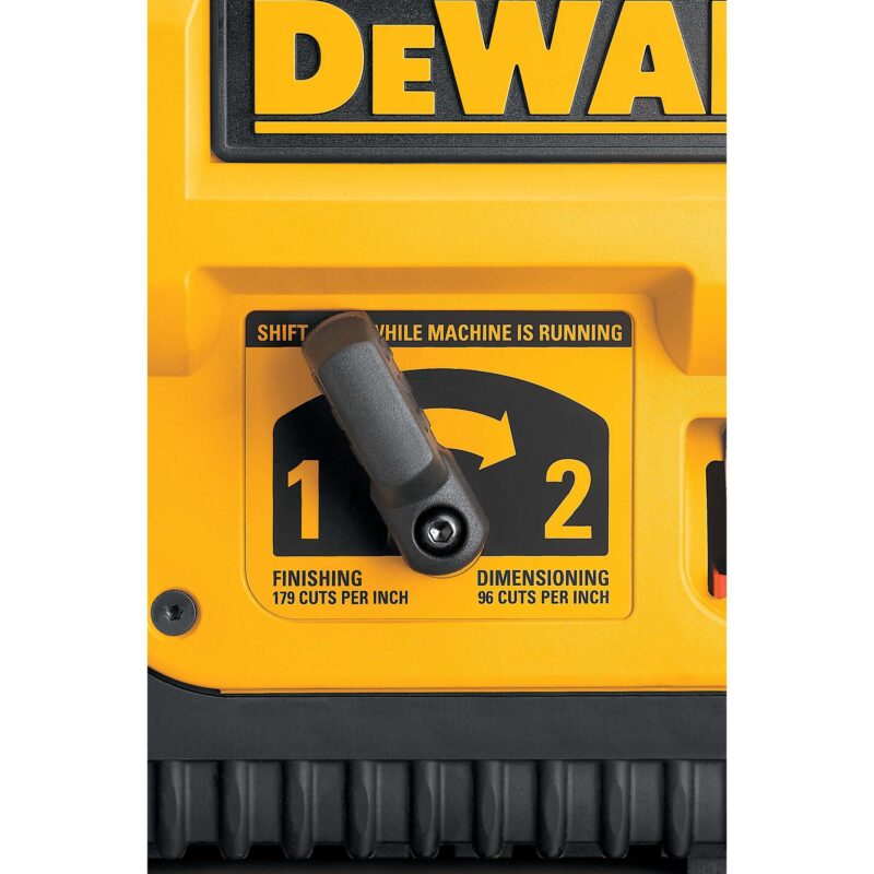 Outil Dewalt DW735