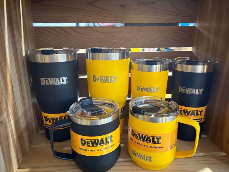 Famille de tasse DeWALT